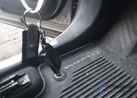 2022 Lexus Nx 350 z USA, uszkodzony, nr VIN 2T2AGCEZ2NC011261